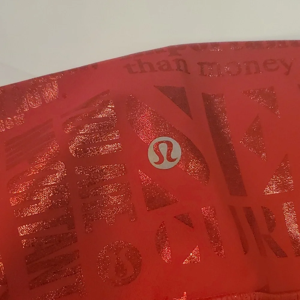 #1254 Lululemon red foil manifesto leggings  size 4 b1019.